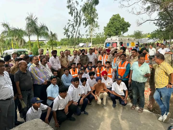 District level mock drill organized to deal with emergency.